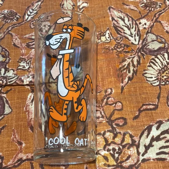 Collectible Vintage Pepsi glasses - Picture 4 of 10